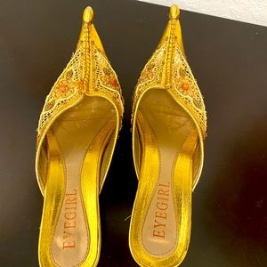 Aladdin style sandals